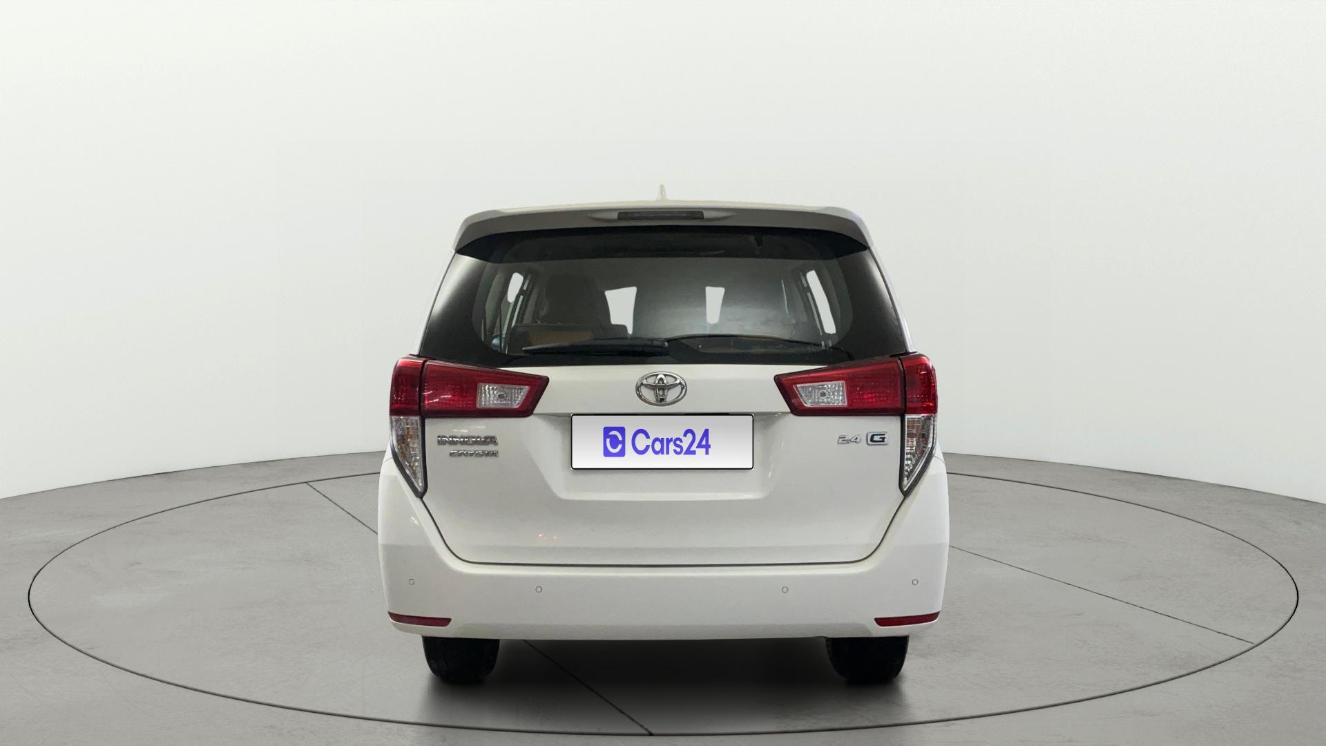 View 2021 Toyota Innova Crysta 2.4 G MT 7-Seater BS IV Image 43 Used 2021 Toyota Innova Crysta 2.4 G MT 7-Seater BS IV Image 43
