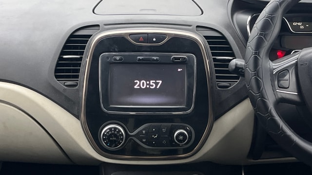 View Renault Captur Image 33 Used Renault Captur Image 33