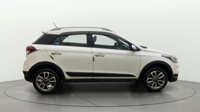 View Hyundai i20 Active Image 8 Used Hyundai i20 Active Image 8