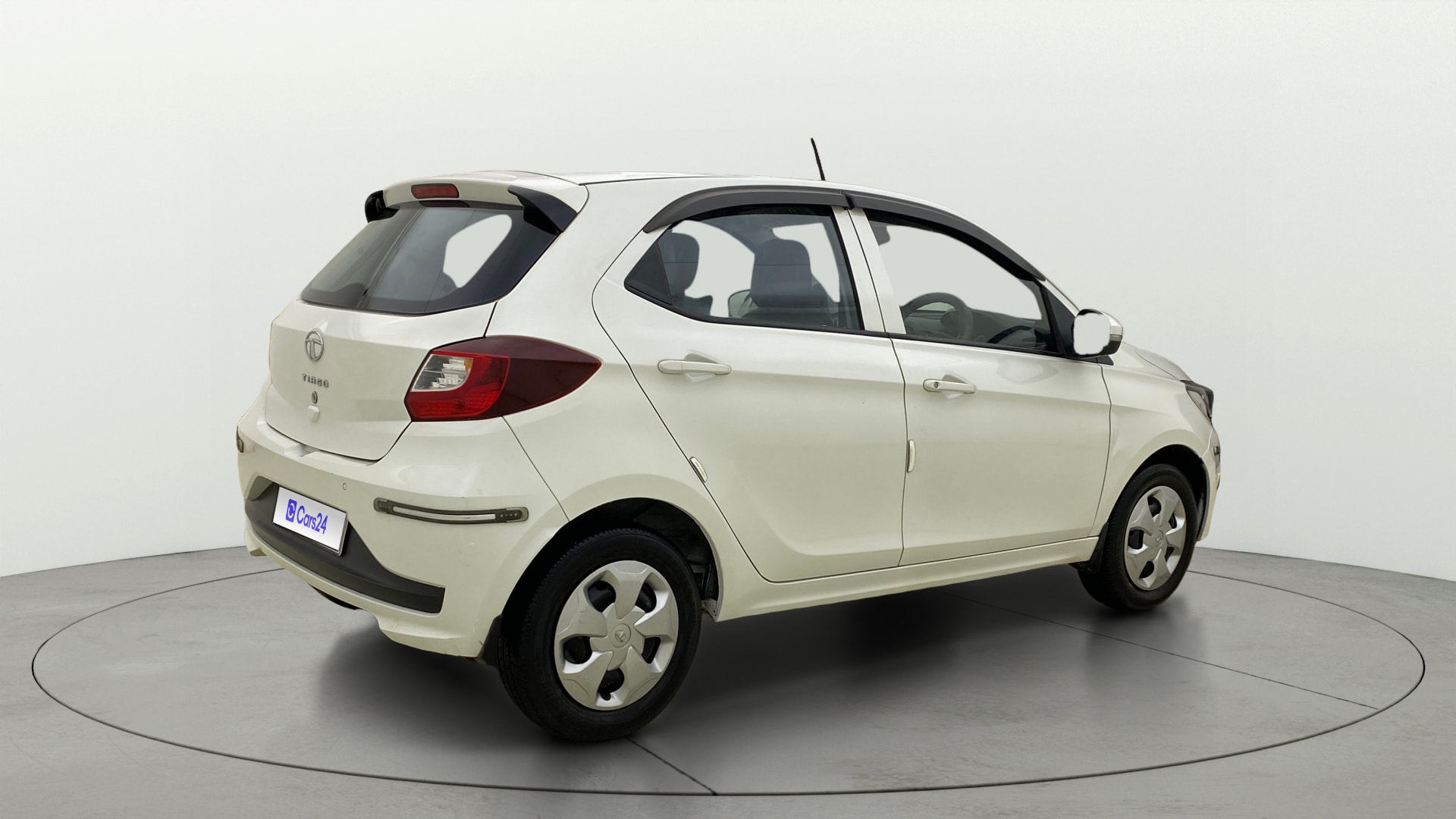 View 2020 Tata Tiago Revotorq XB Image 41 Used 2020 Tata Tiago Revotorq XB Image 41