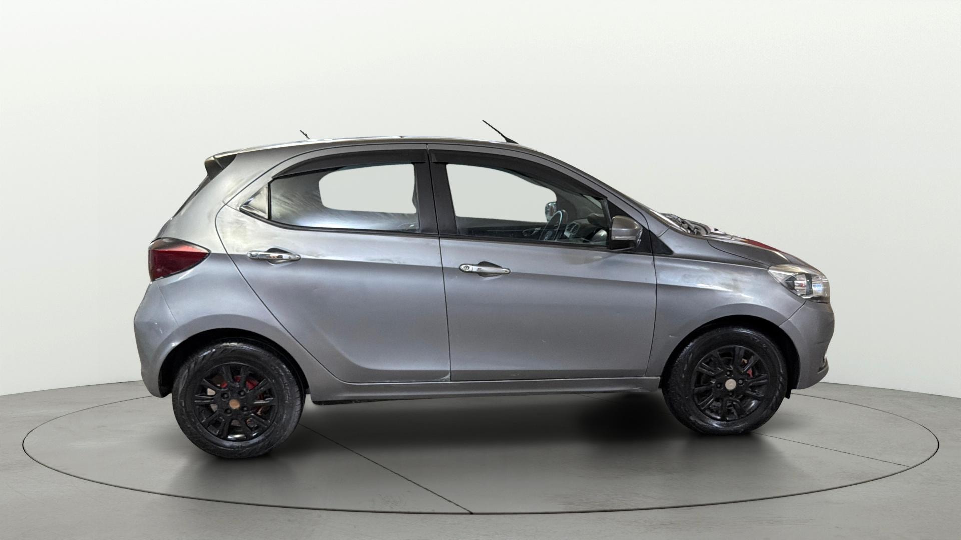 View 2019 Tata Tigor XE Diesel Image 8 Used 2019 Tata Tigor XE Diesel Image 8