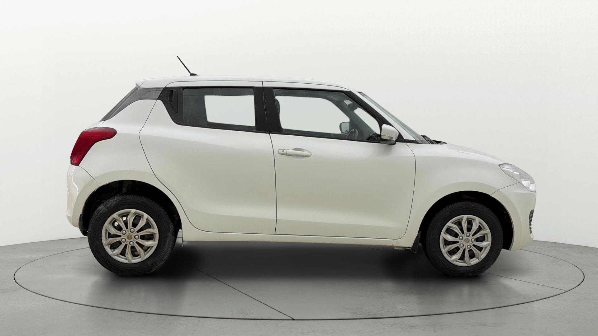 View 2022 Maruti Suzuki 1000 Base Variant Image 8 Used 2022 Maruti Suzuki 1000 Base Variant Image 8