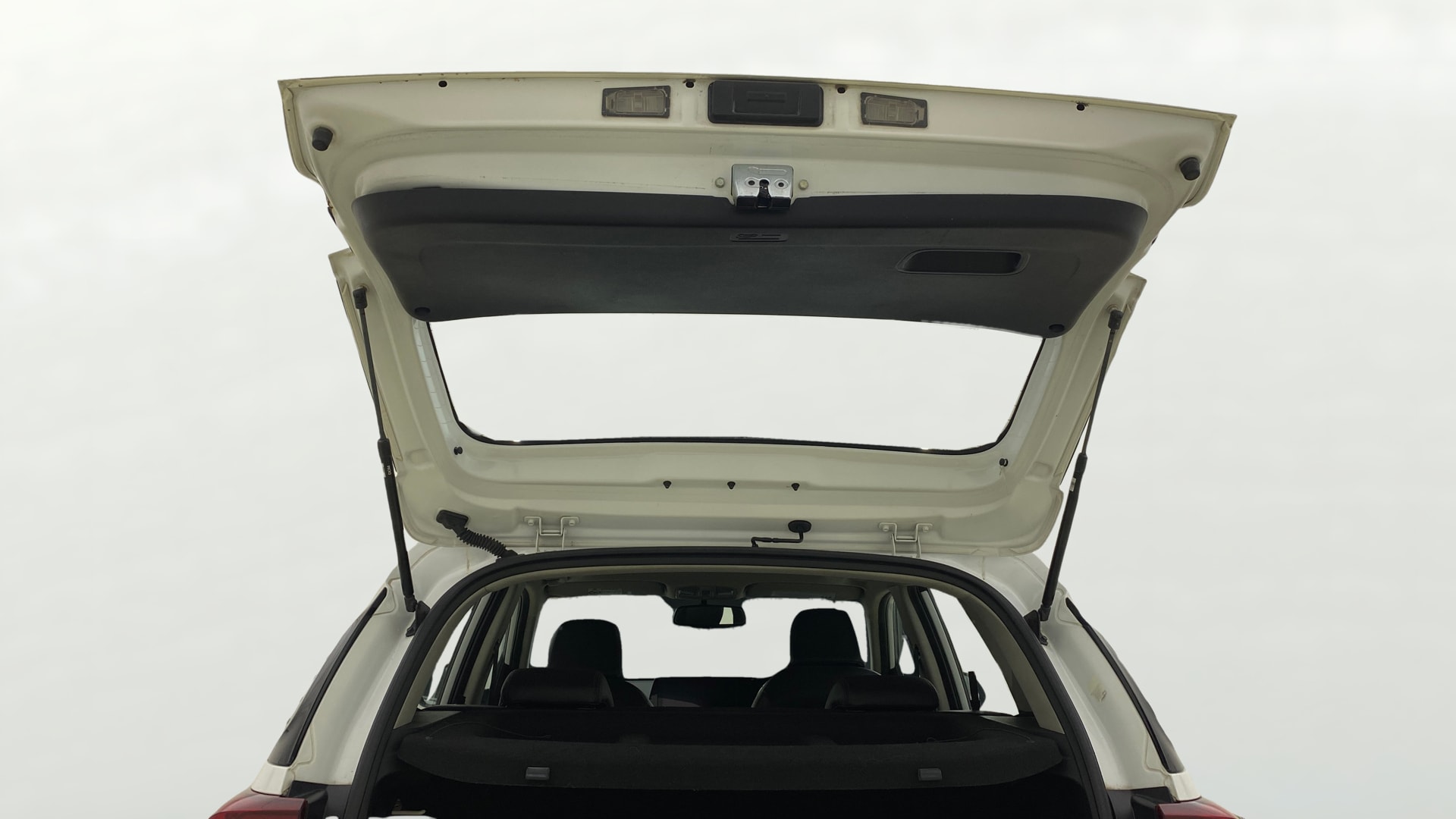 View 2021 Kia Sonet GTX Plus iMT Petrol Image 32 Used 2021 Kia Sonet GTX Plus iMT Petrol Image 32