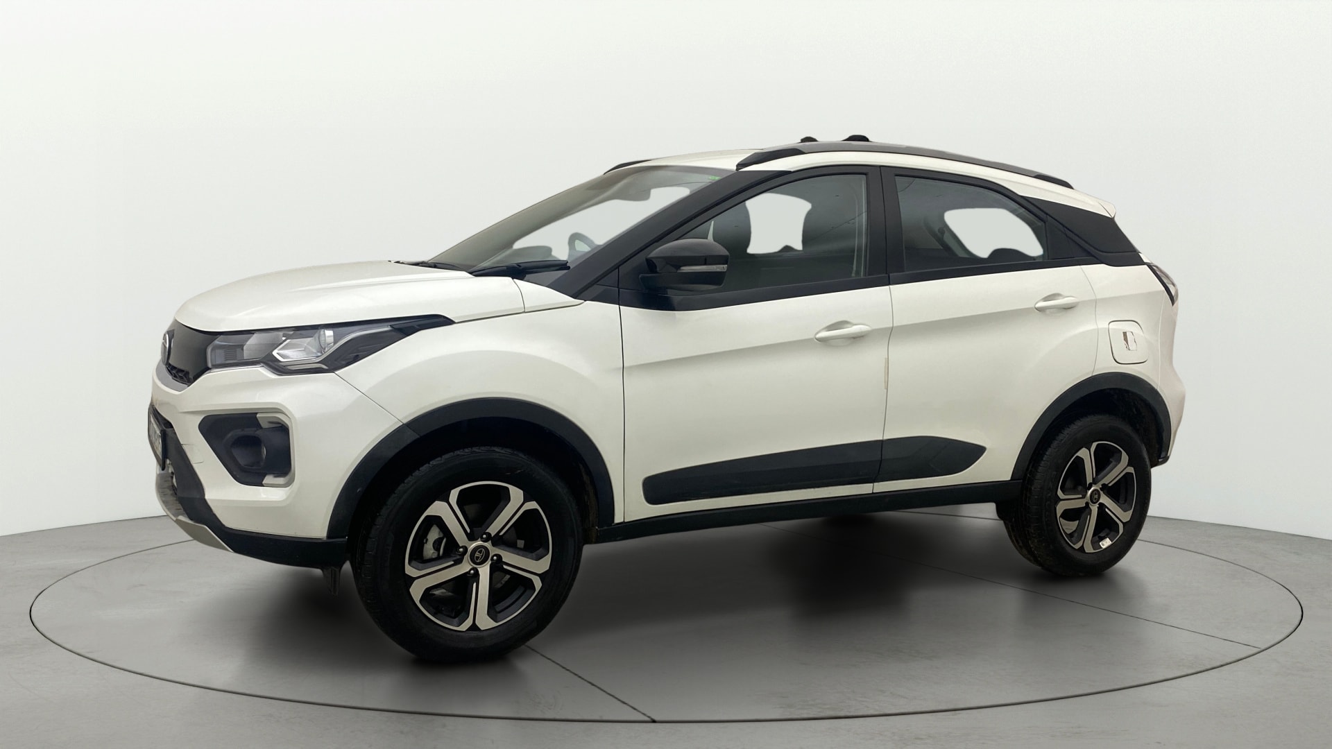 View 2023 Tata Nexon Revotron XE Image 38 Used 2023 Tata Nexon Revotron XE Image 38