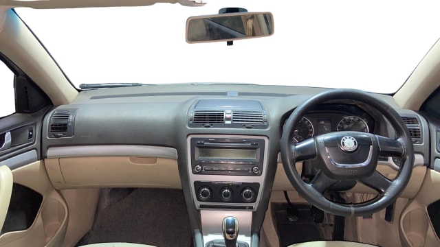 View Skoda Laura Image 15 Used Skoda Laura Image 15