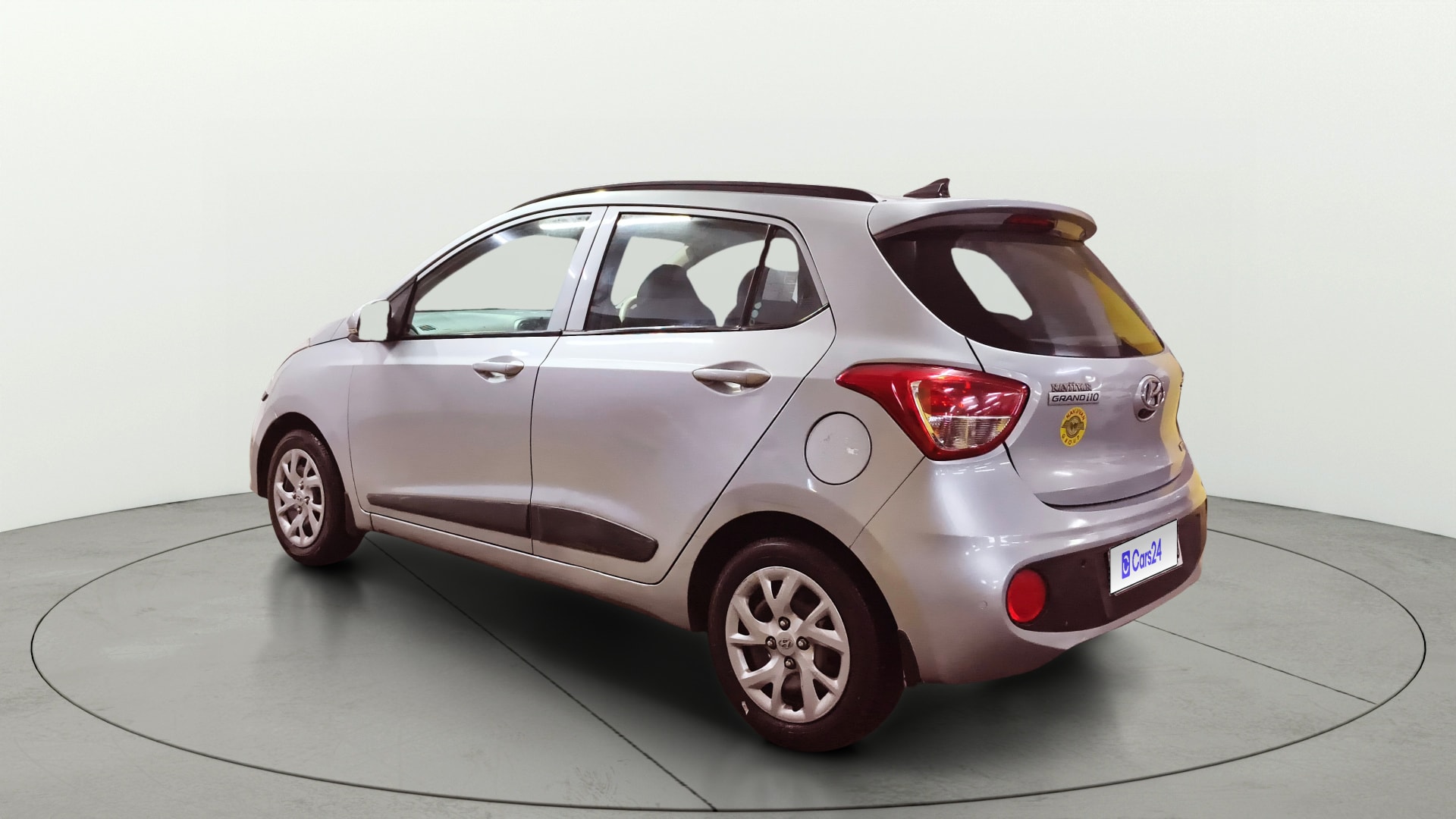 View 2019 Hyundai Grand i10 Sportz 1.2 Kappa Image 2 Used 2019 Hyundai Grand i10 Sportz 1.2 Kappa Image 2