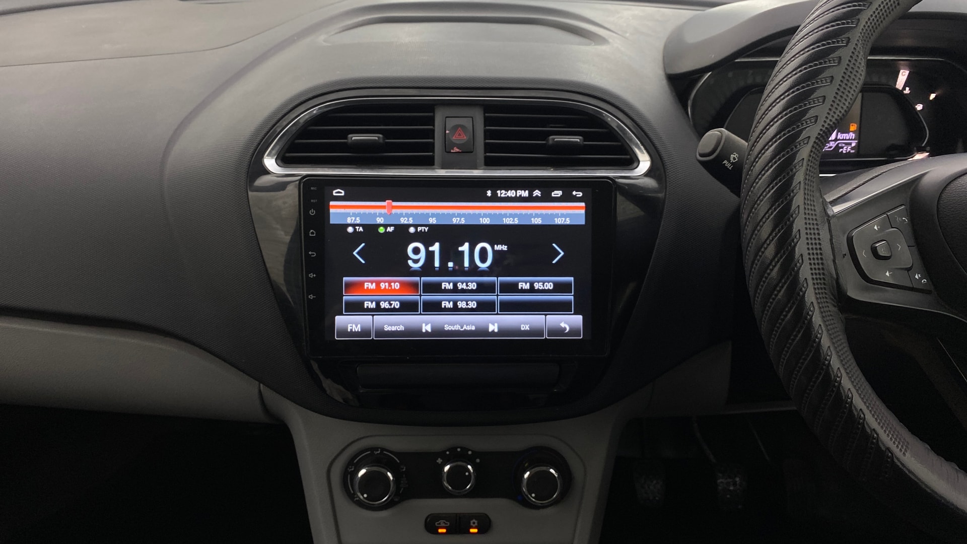 View 2022 Tata Tiago Revotorq XB Image 17 Used 2022 Tata Tiago Revotorq XB Image 17