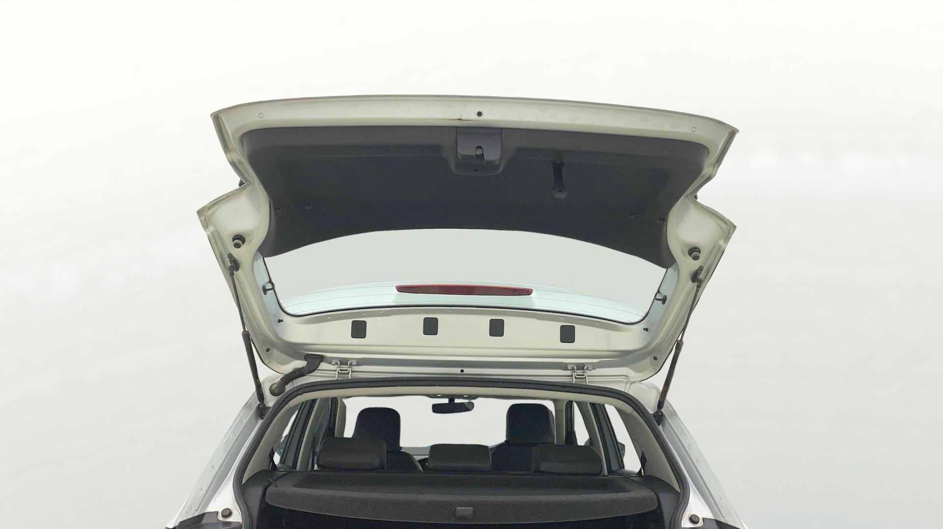 View 2023 Volkswagen Taigun 1.0 TSI Topline AT Image 17 Used 2023 Volkswagen Taigun 1.0 TSI Topline AT Image 17