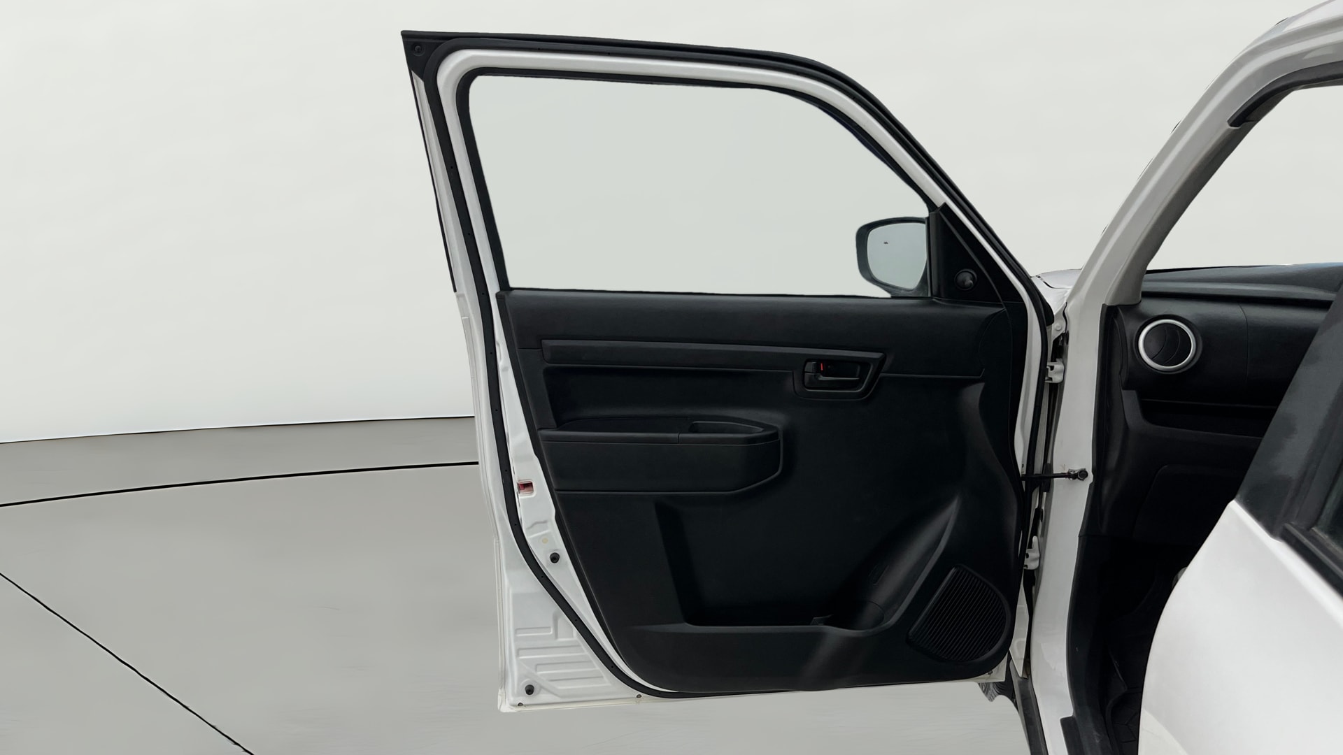 View 2022 Maruti Suzuki 1000 Base Variant Image 31 Used 2022 Maruti Suzuki 1000 Base Variant Image 31