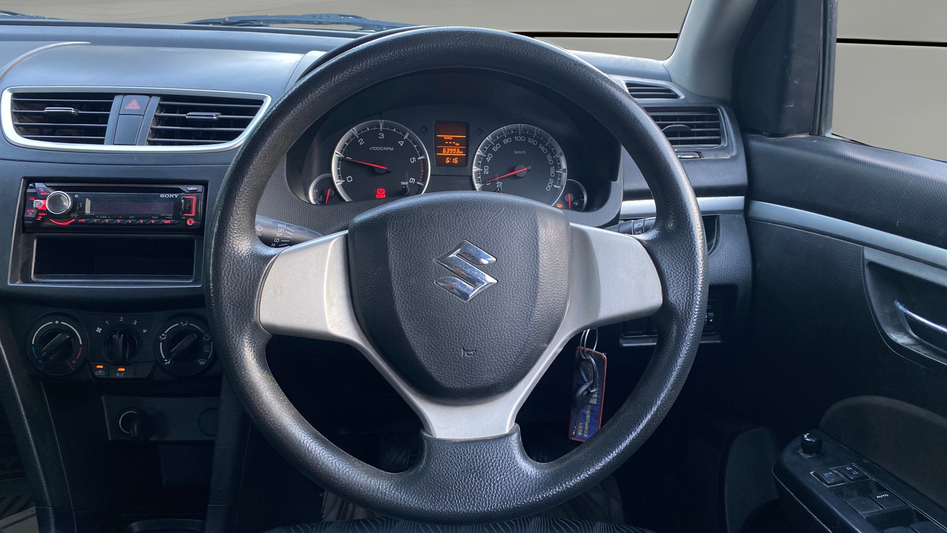 View 2014 Maruti Suzuki 1000 Base Variant Image 14 Used 2014 Maruti Suzuki 1000 Base Variant Image 14