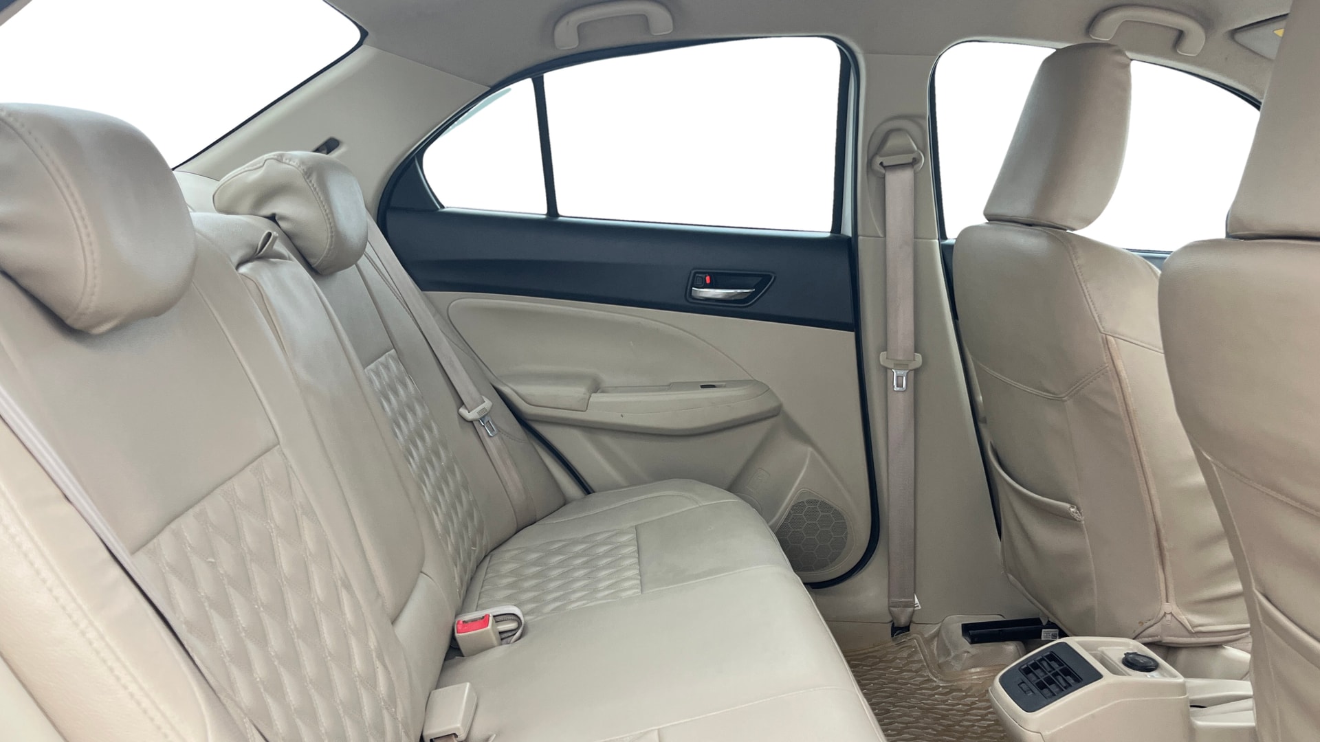 View 2018 Maruti Suzuki 1000 Base Variant Image 29 Used 2018 Maruti Suzuki 1000 Base Variant Image 29