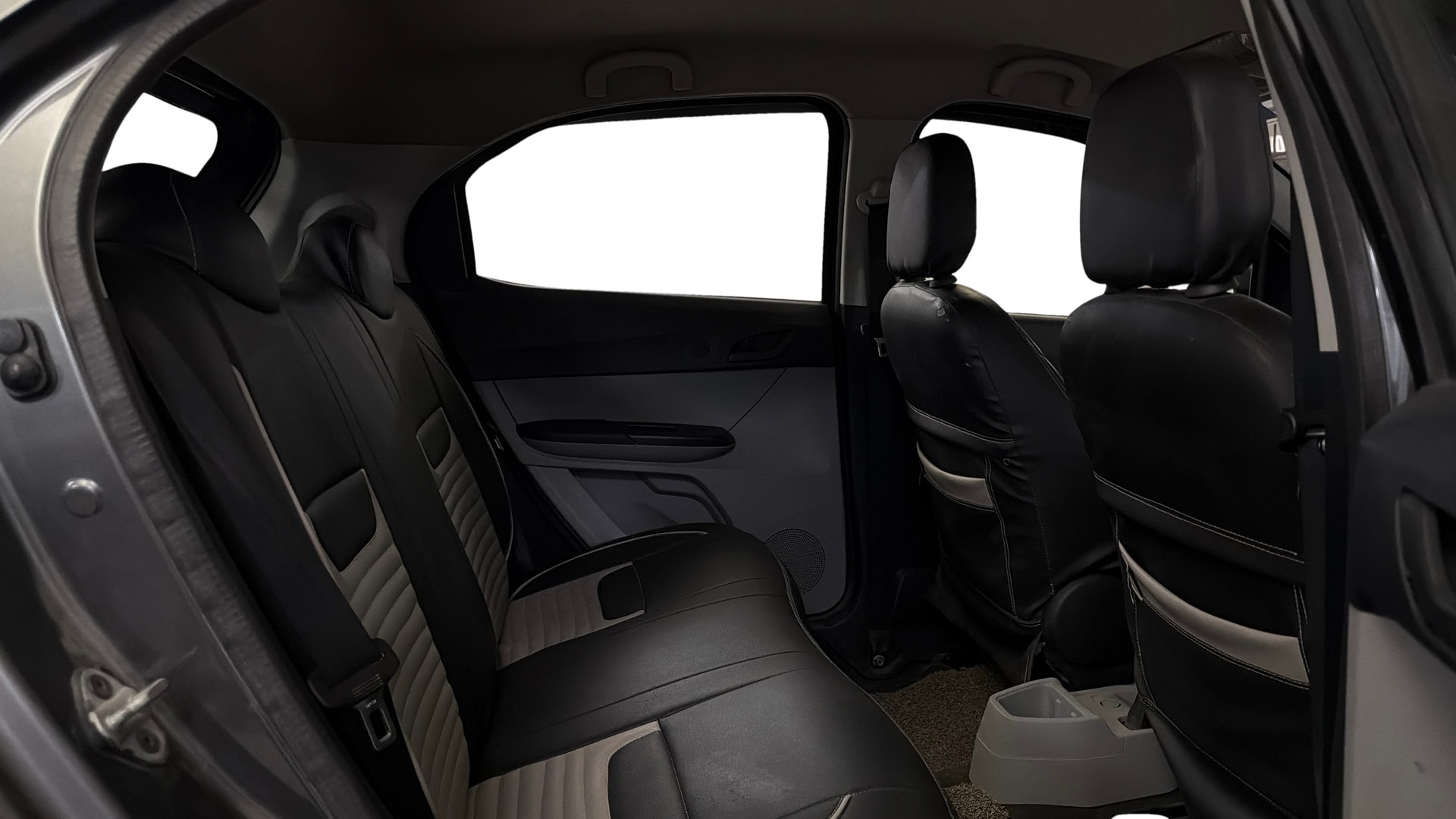 View 2021 Tata Tiago Revotorq XB Image 28 Used 2021 Tata Tiago Revotorq XB Image 28