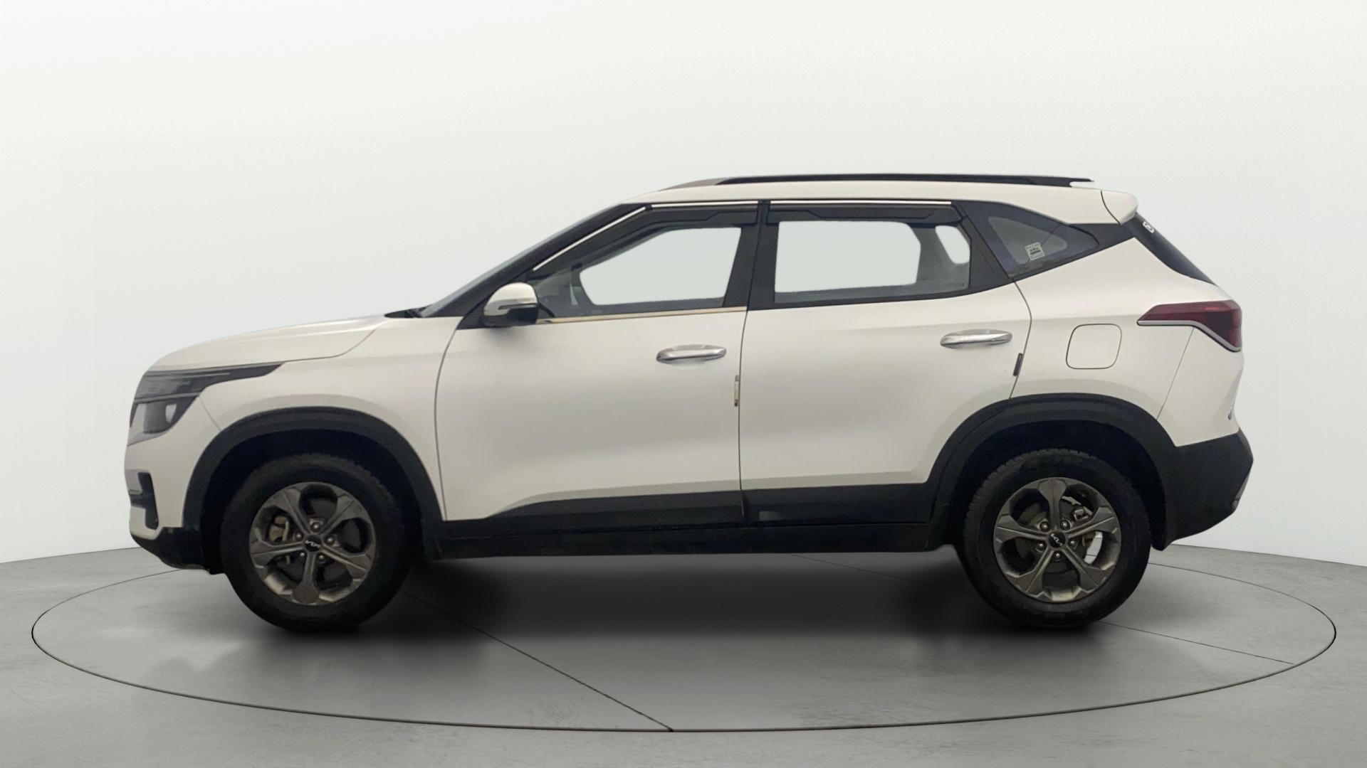 View 2022 Kia Seltos HTK Plus Diesel Image 6 Used 2022 Kia Seltos HTK Plus Diesel Image 6