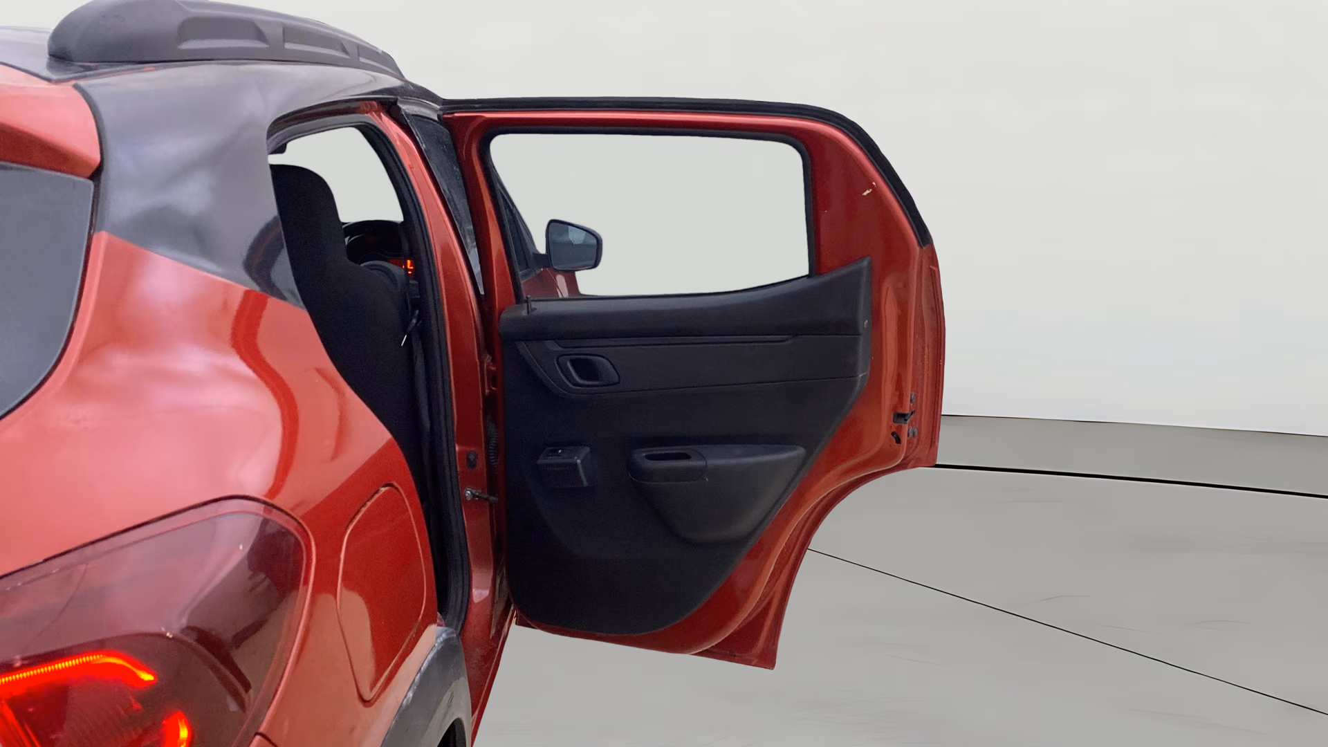 View 2021 Renault Kwid RXL Image 7 Used 2021 Renault Kwid RXL Image 7
