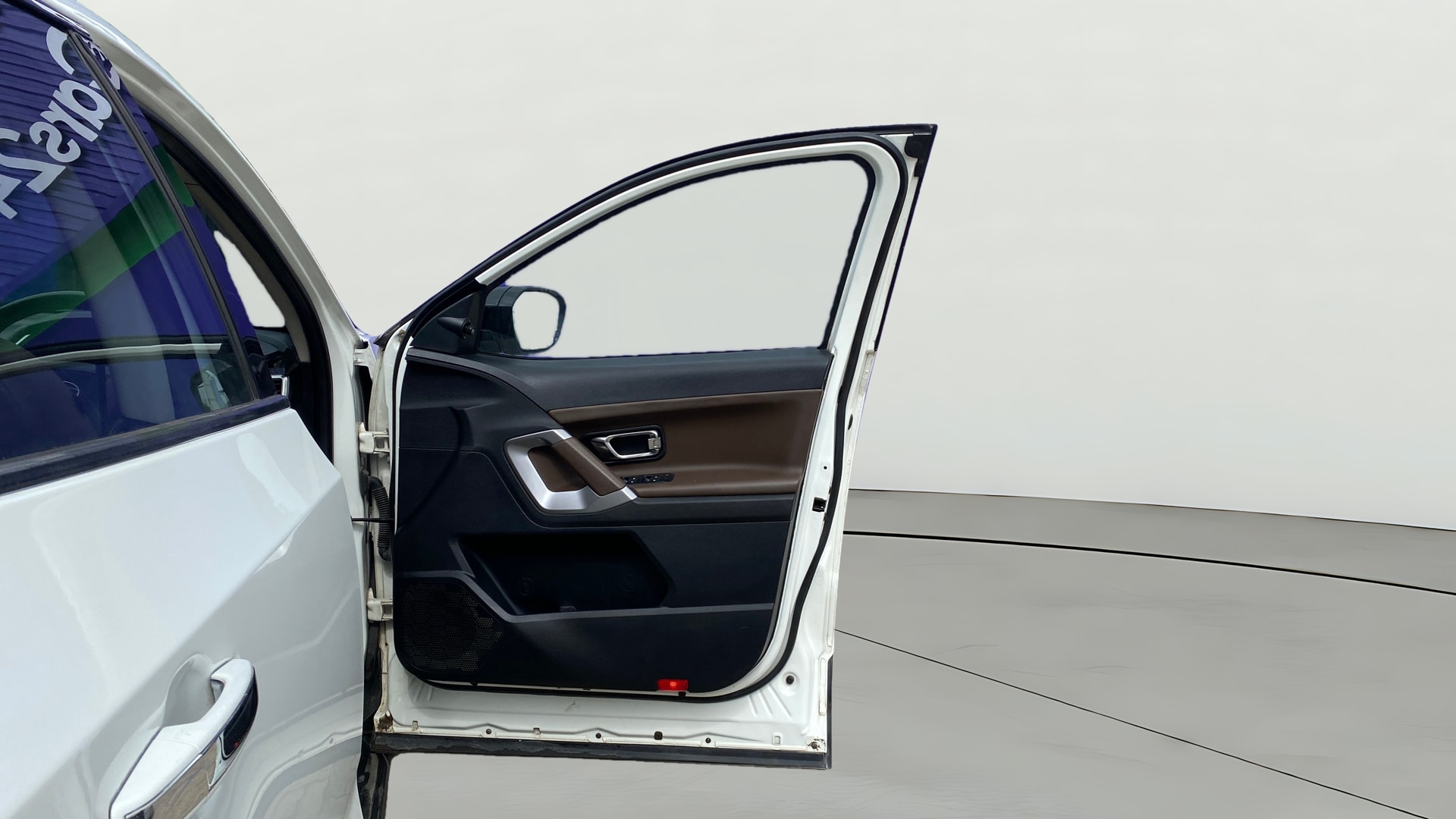 View 2023 Tata Harrier XE Image 47 Used 2023 Tata Harrier XE Image 47
