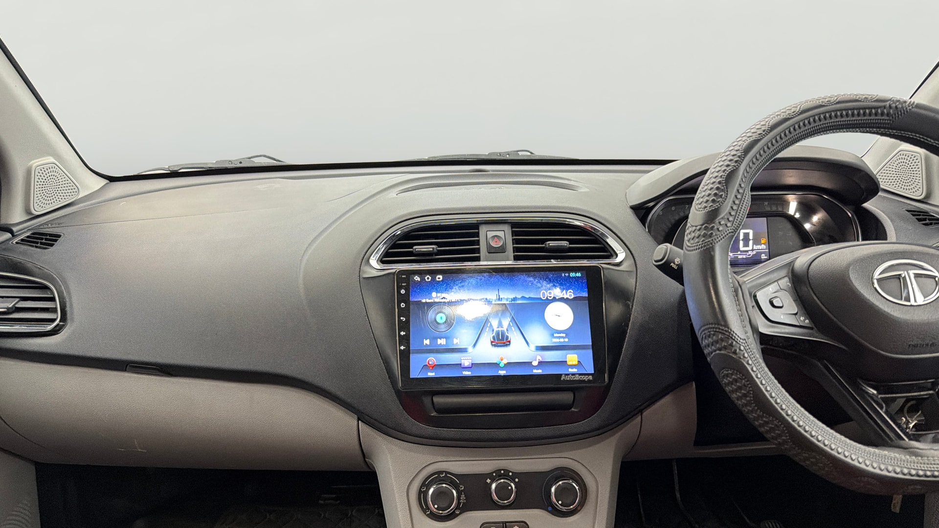 Used 2023 Tata Tiago Used 2023 Tata Tiago