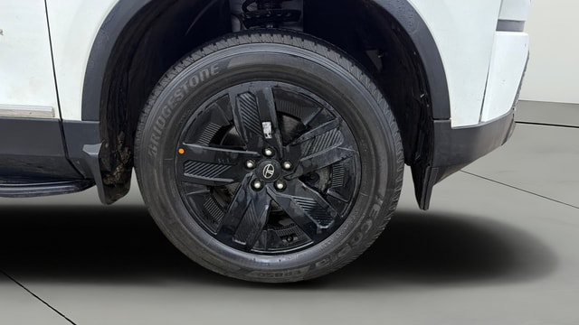 View Tata Harrier Image 43 Used Tata Harrier Image 43