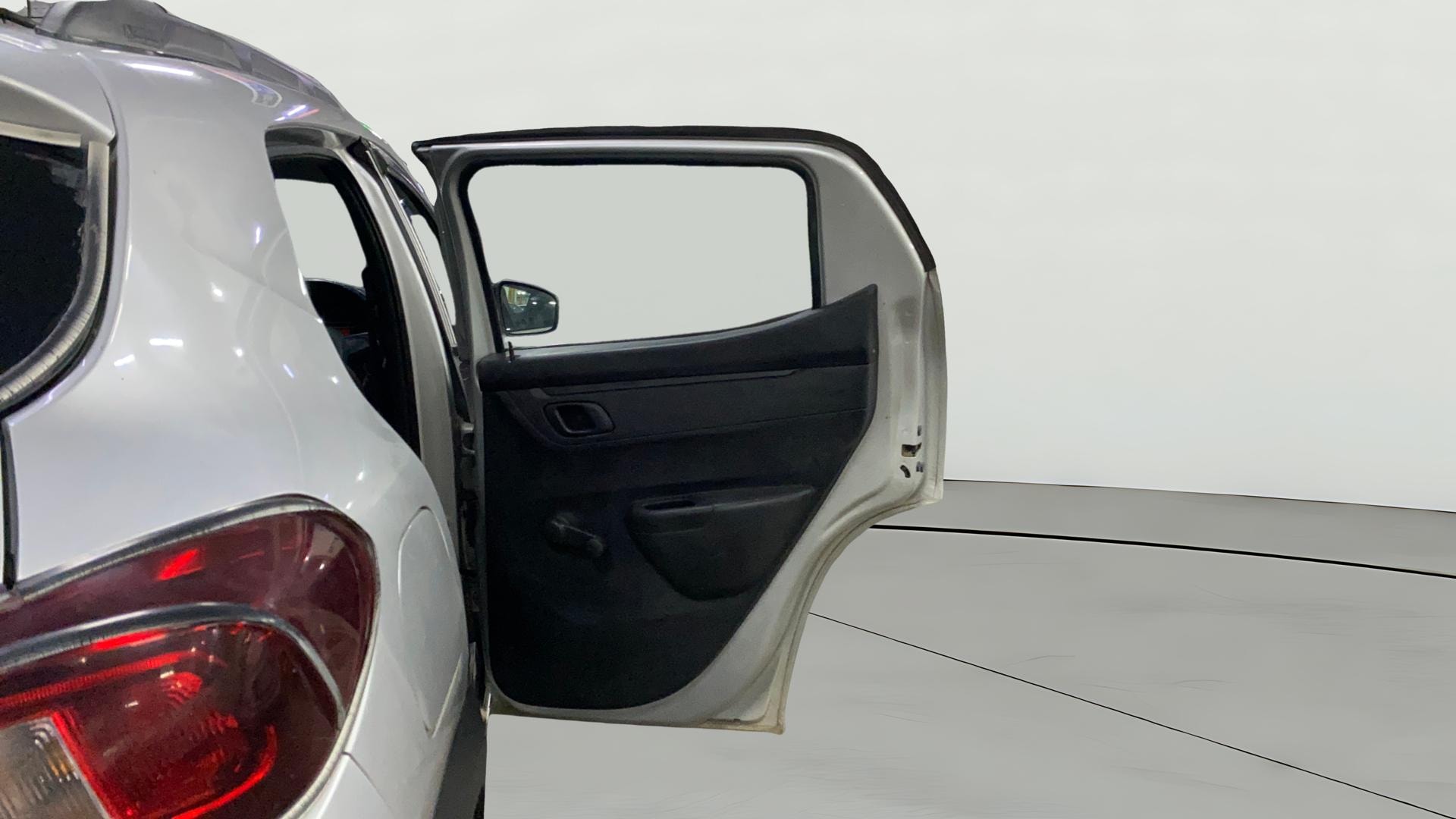 View 2021 Renault Kwid RXL 1.0 Image 5 Used 2021 Renault Kwid RXL 1.0 Image 5