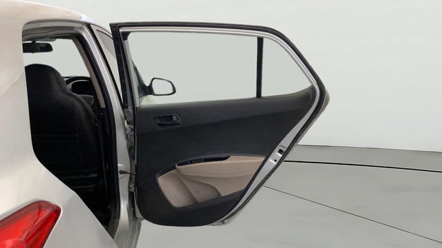 View Hyundai Grand i10 Image 5 Used Hyundai Grand i10 Image 5