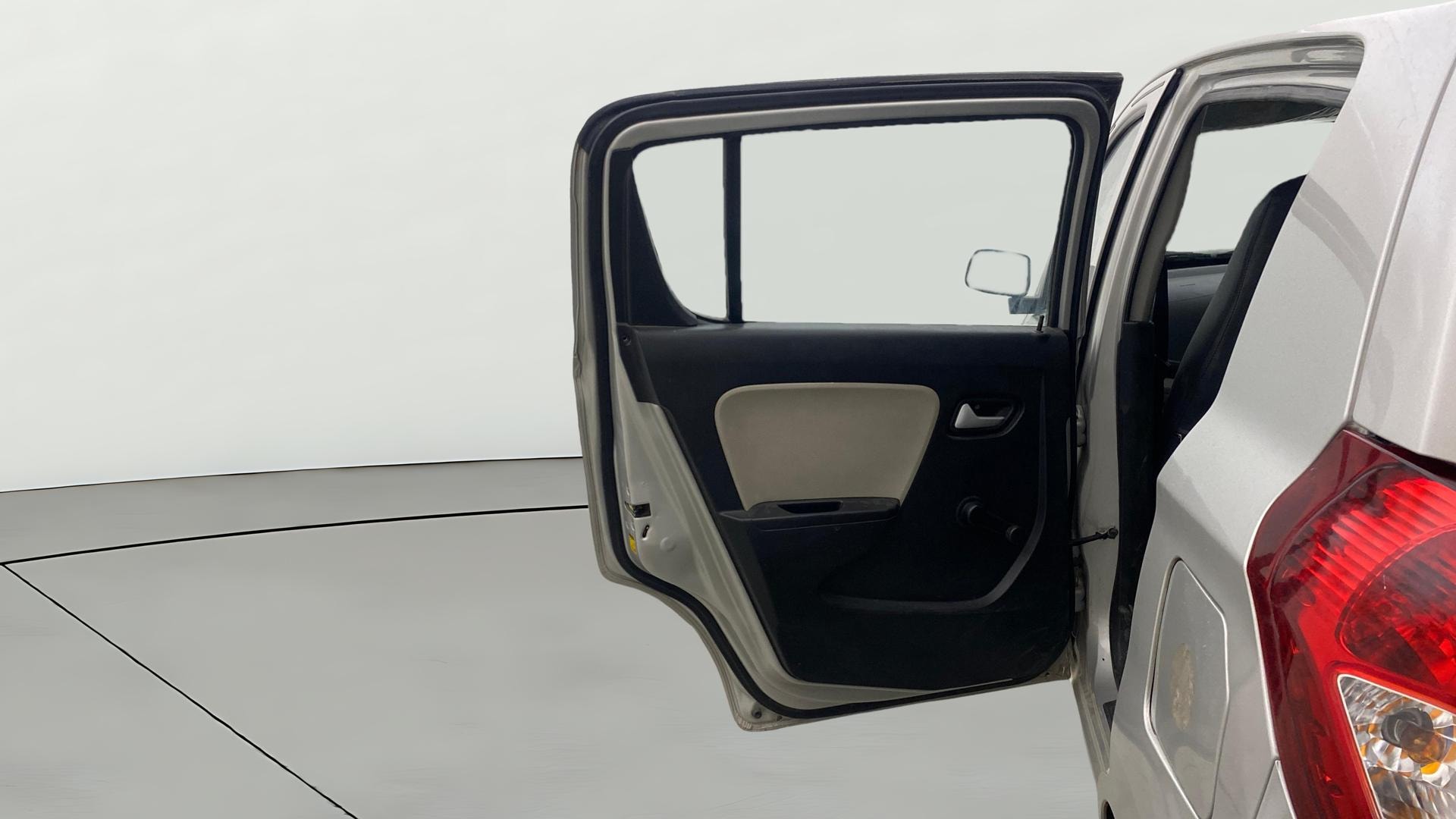 View 2023 Maruti Suzuki 1000 Base Variant Image 22 Used 2023 Maruti Suzuki 1000 Base Variant Image 22