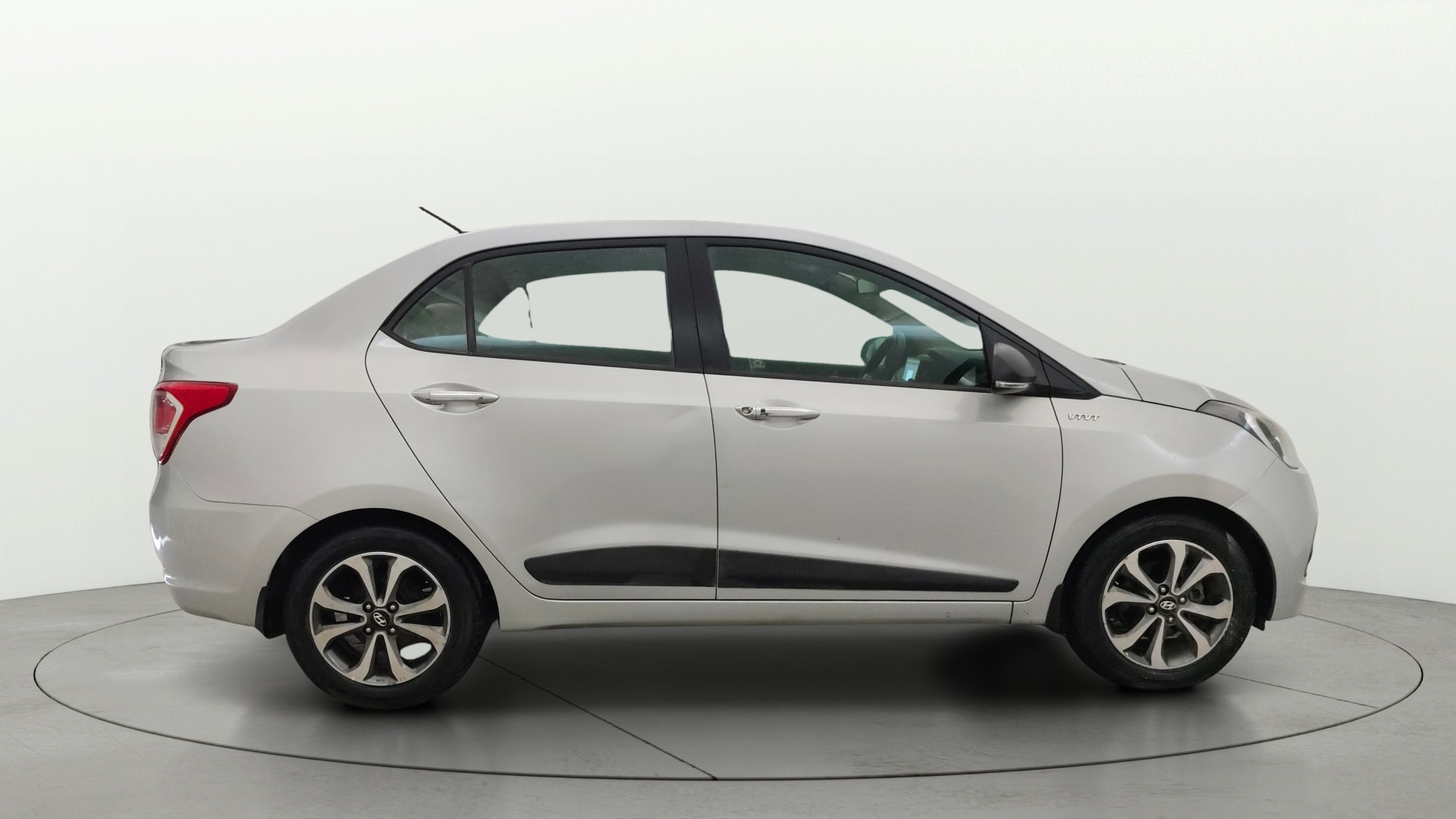 View 2014 Hyundai Xcent SX Petrol (O) Image 8 Used 2014 Hyundai Xcent SX Petrol (O) Image 8