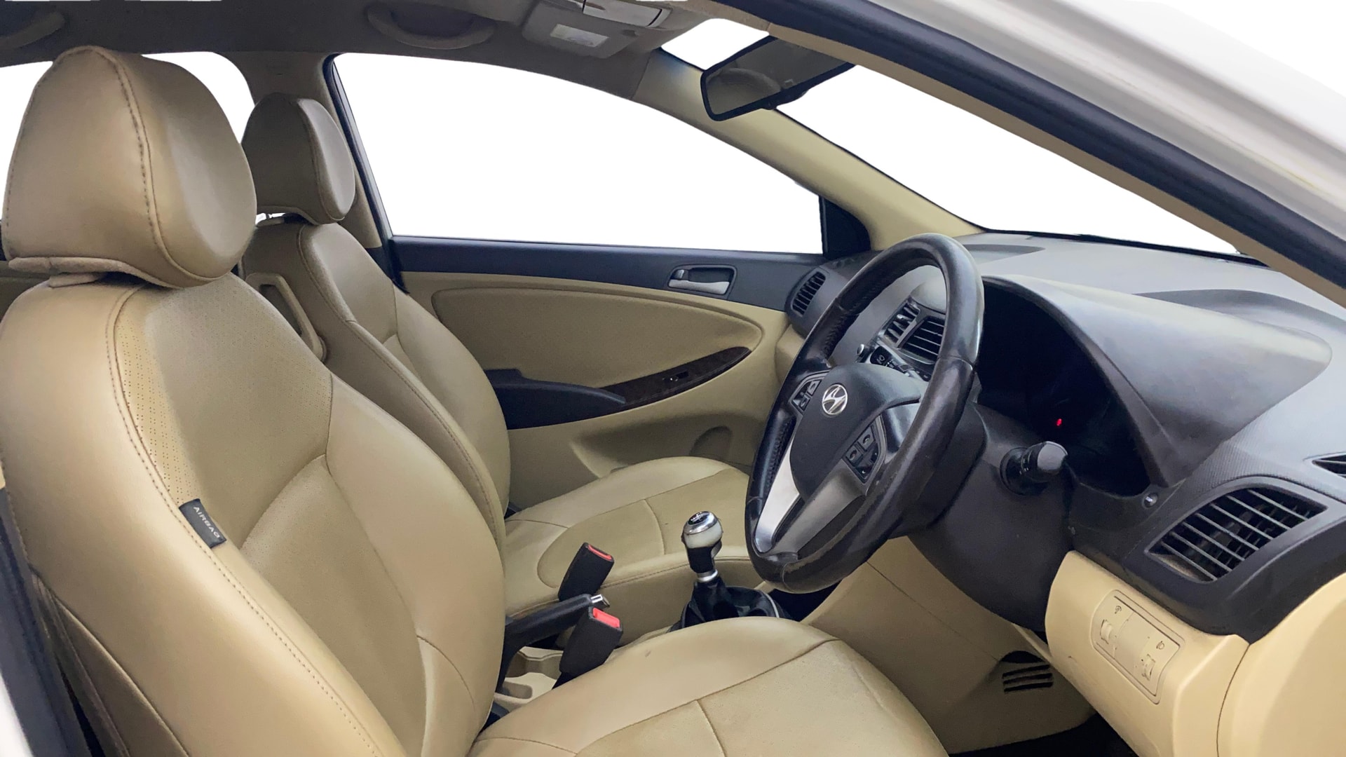 View 2016 Hyundai Verna 1.6 CRDi SX (O) Image 18 Used 2016 Hyundai Verna 1.6 CRDi SX (O) Image 18
