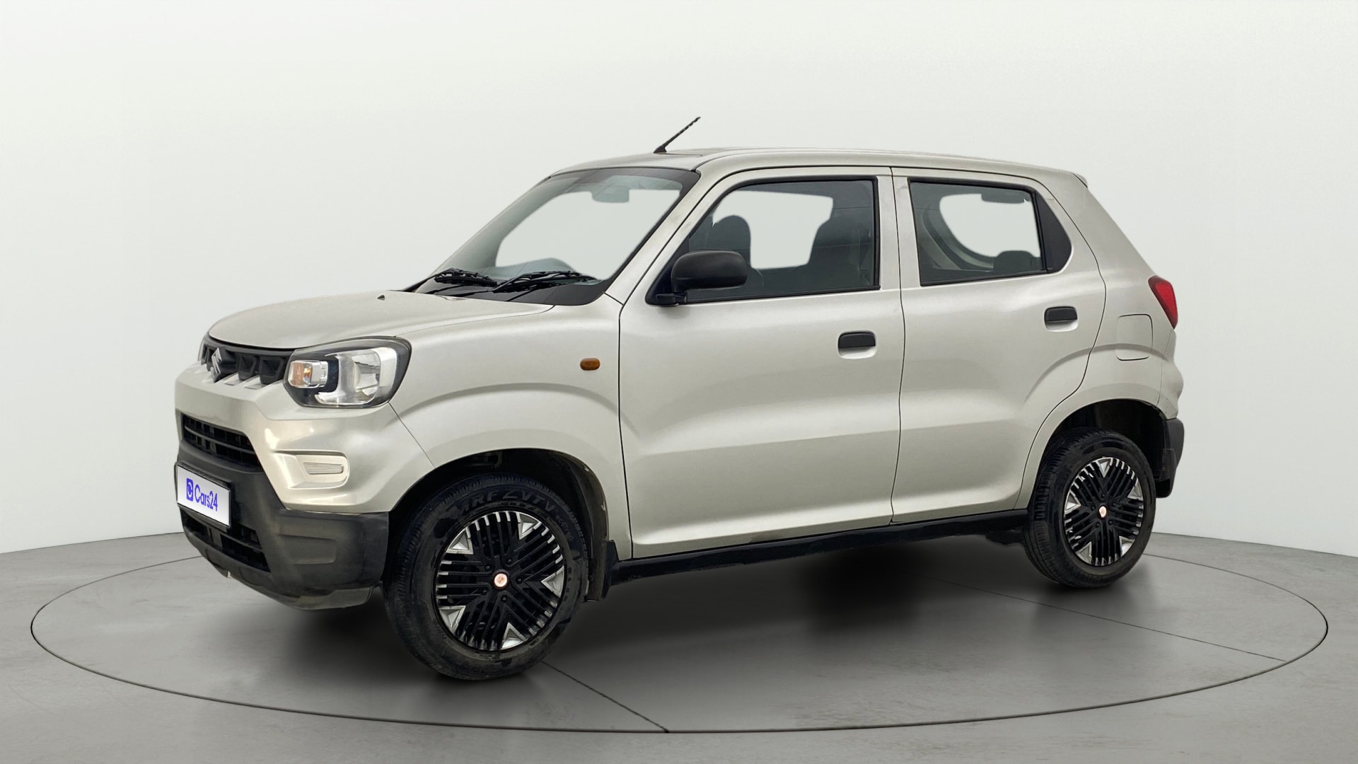 View 2021 Maruti Suzuki 1000 Base Variant Image 34 Used 2021 Maruti Suzuki 1000 Base Variant Image 34