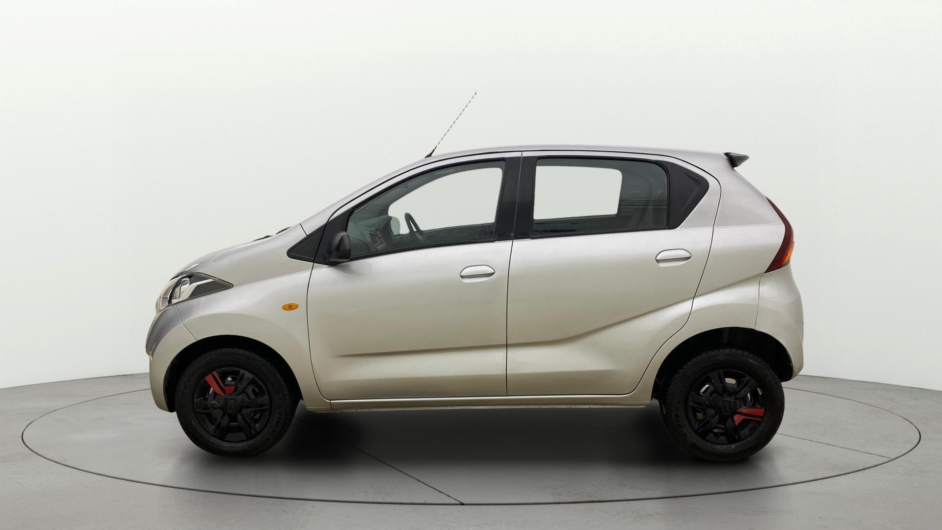 View 2019 Datsun Redi GO T(O) 1.0L- Limited Edition Image 5 Used 2019 Datsun Redi GO T(O) 1.0L- Limited Edition Image 5