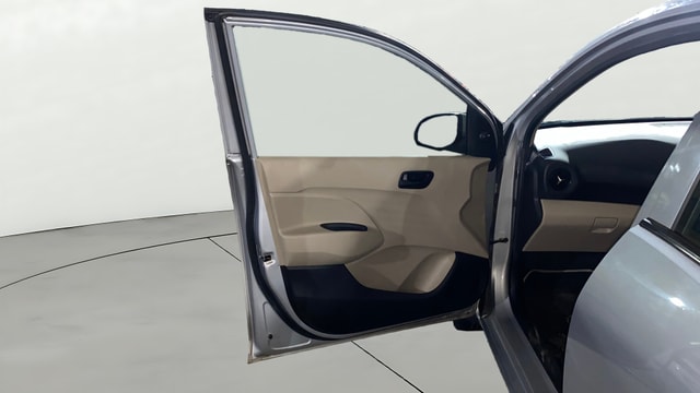 View Hyundai New Santro Image 30 Used Hyundai New Santro Image 30