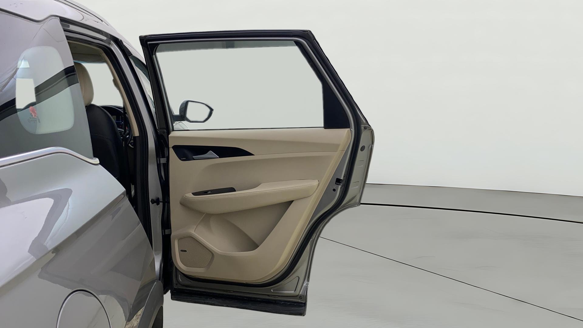 View 2021 MG Hector Sharp CVT Petrol Image 6 Used 2021 MG Hector Sharp CVT Petrol Image 6