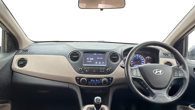 View Hyundai Grand i10 Image 15 Used Hyundai Grand i10 Image 15