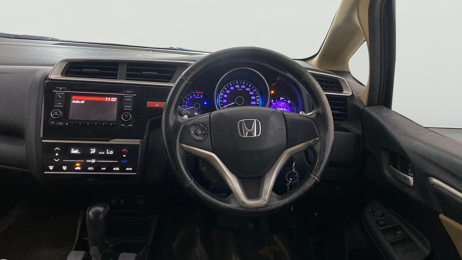 View 2015 Honda Jazz E MT Diesel Image 20 Used 2015 Honda Jazz E MT Diesel Image 20