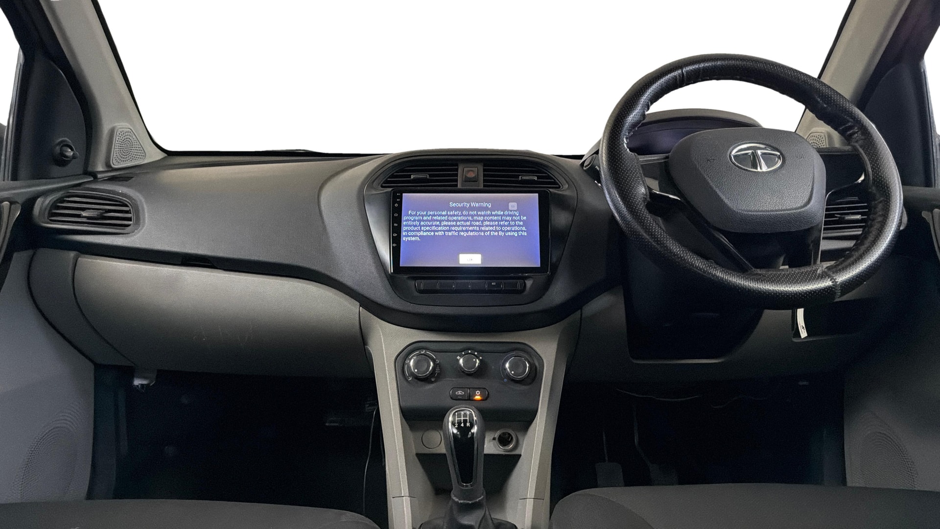 View 2018 Tata Tiago Revotorq XB Image 15 Used 2018 Tata Tiago Revotorq XB Image 15