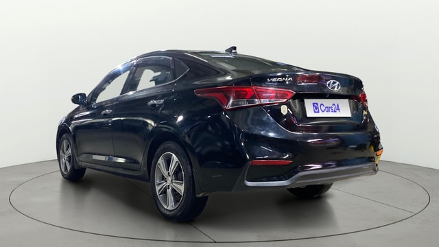 View Hyundai Verna Image 2 Used Hyundai Verna Image 2