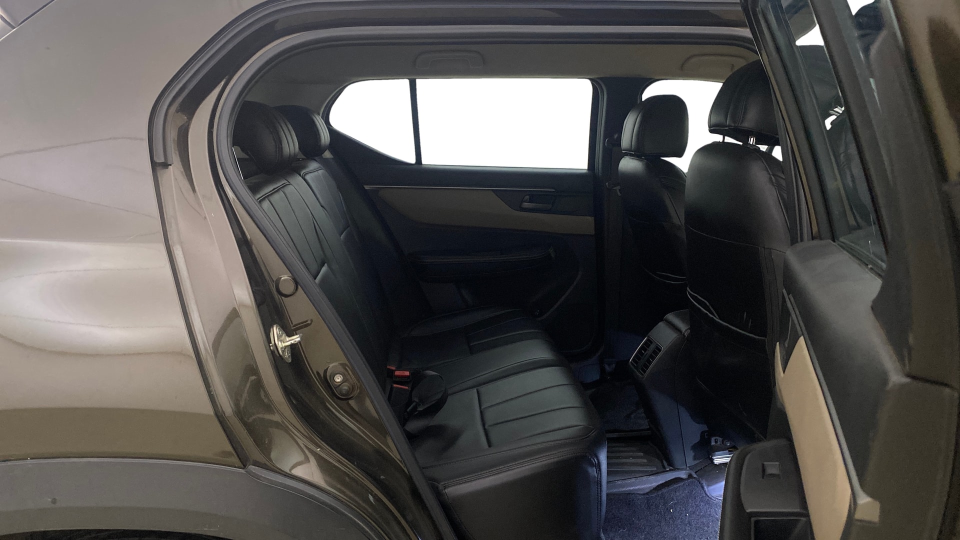 View 2023 Honda Elevate V CVT Image 29 Used 2023 Honda Elevate V CVT Image 29