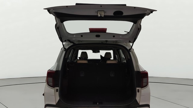 View Kia Carens Image 33 Used Kia Carens Image 33