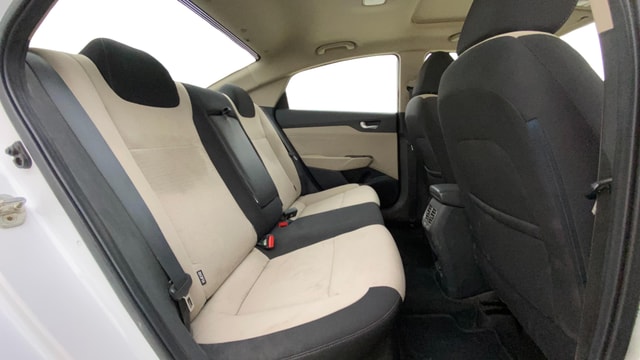 View Hyundai Verna Image 31 Used Hyundai Verna Image 31