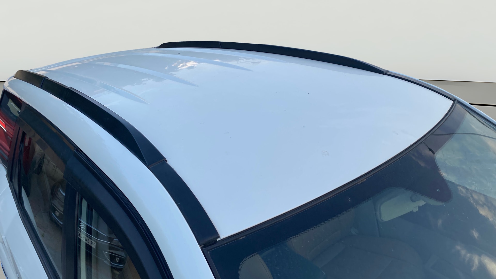 View 2018 Mahindra XUV500 G AT Image 7 Used 2018 Mahindra XUV500 G AT Image 7