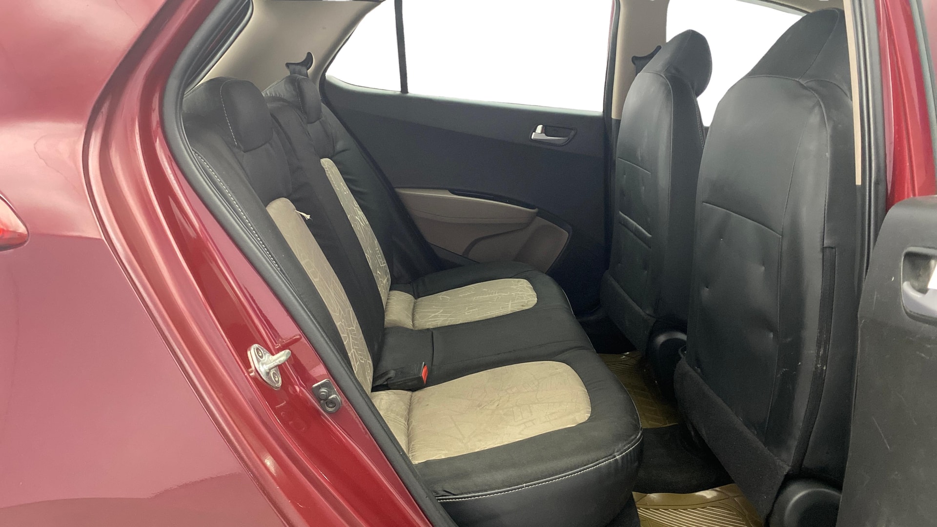 View 2016 Hyundai Grand i10 Sportz 1.2 Kappa Image 28 Used 2016 Hyundai Grand i10 Sportz 1.2 Kappa Image 28