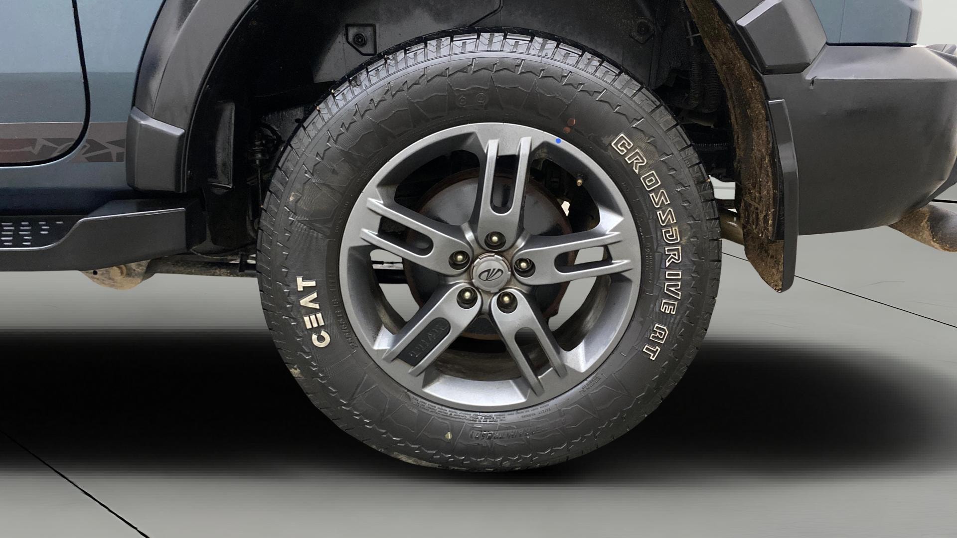 View 2023 Mahindra Thar AX Standard Manual Soft Top 6 Seater Image 11 Used 2023 Mahindra Thar AX Standard Manual Soft Top 6 Seater Image 11