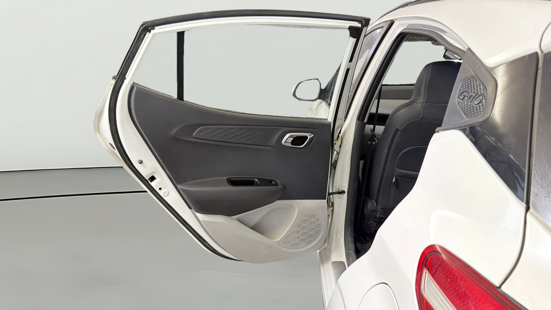 View 2022 Hyundai Grand i10 Nios Sportz Petrol AMT Image 22 Used 2022 Hyundai Grand i10 Nios Sportz Petrol AMT Image 22