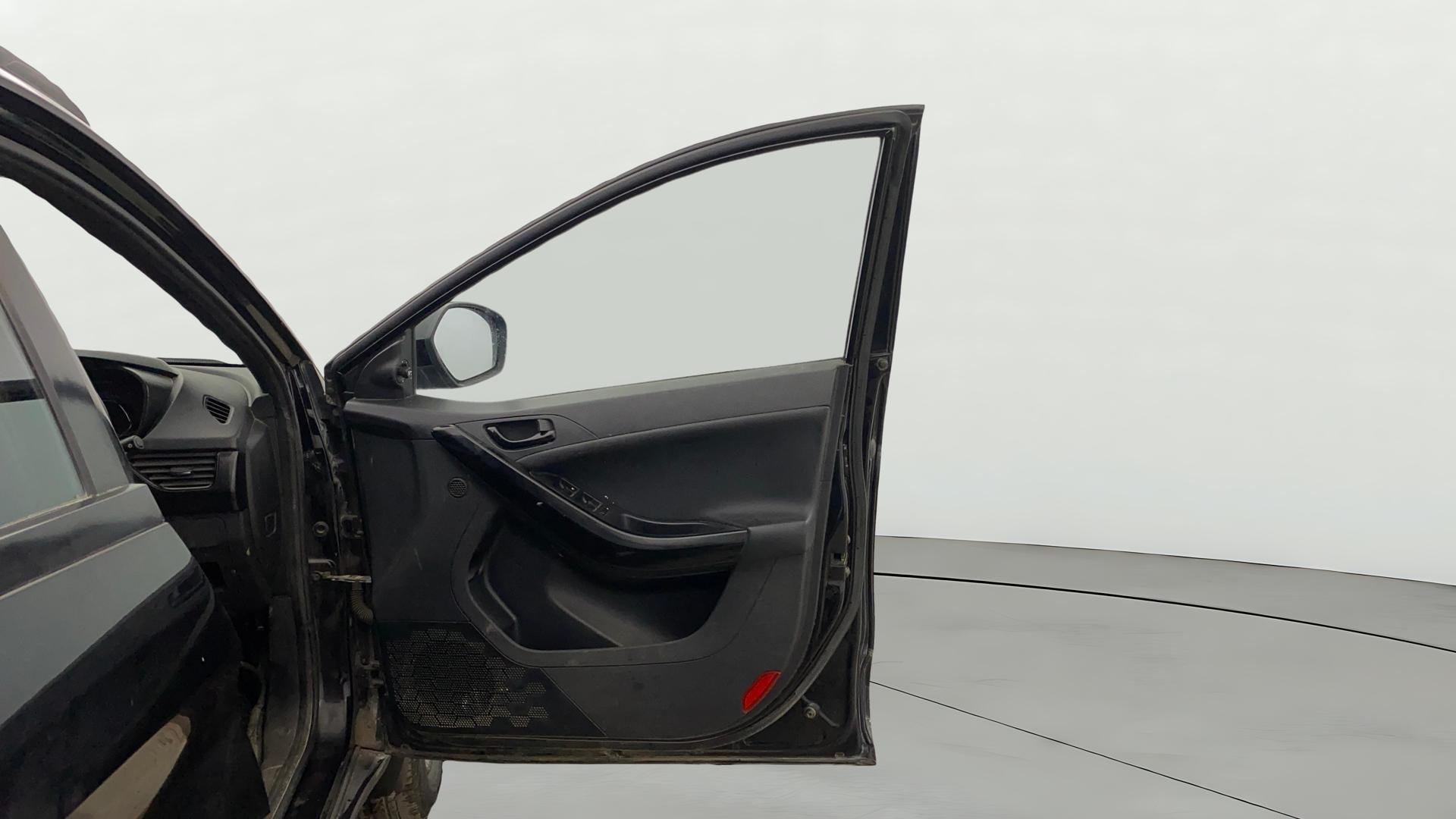 View 2022 Tata Nexon Revotron XZ Plus Dark Image 47 Used 2022 Tata Nexon Revotron XZ Plus Dark Image 47