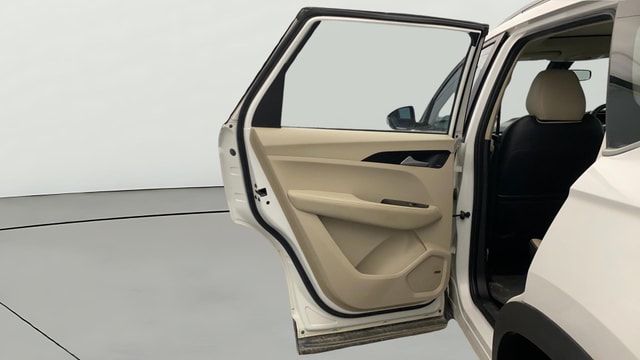View MG Hector Image 15 Used MG Hector Image 15