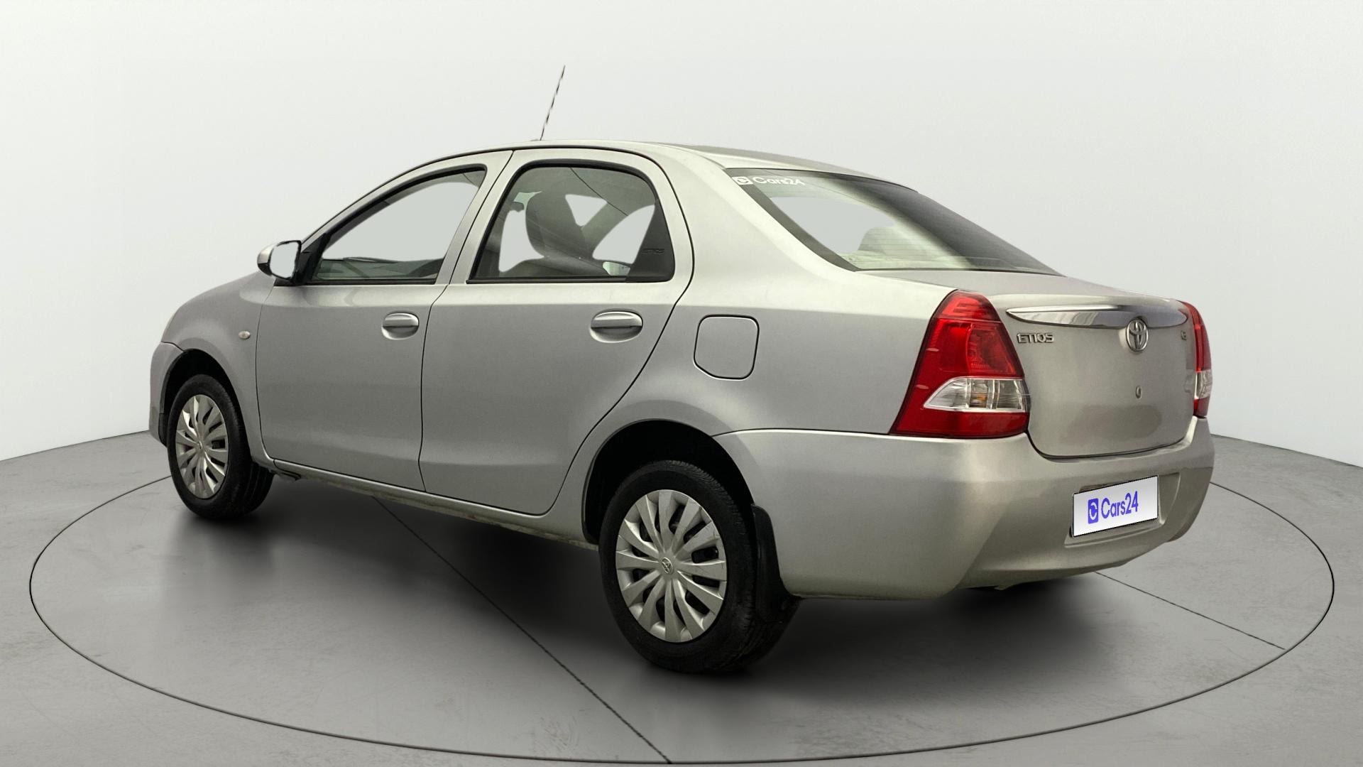 View 2015 Toyota Etios G Image 2 Used 2015 Toyota Etios G Image 2