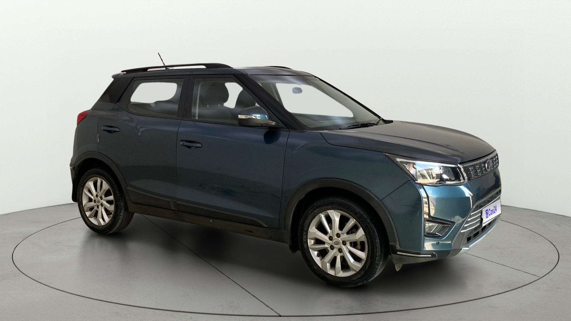 View 2019 Mahindra XUV300 W4 Petrol BS IV Image 36 Used 2019 Mahindra XUV300 W4 Petrol BS IV Image 36