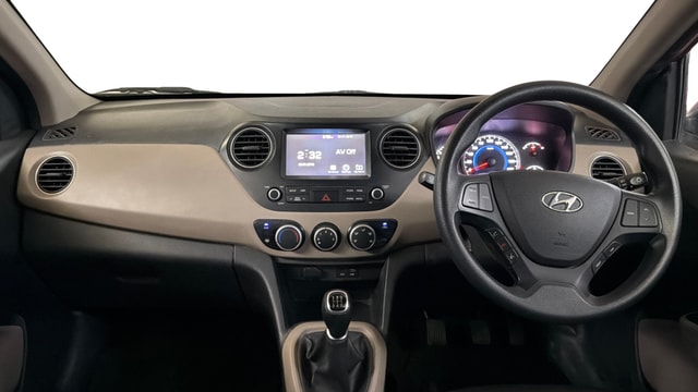 View Hyundai Grand i10 Image 15 Used Hyundai Grand i10 Image 15