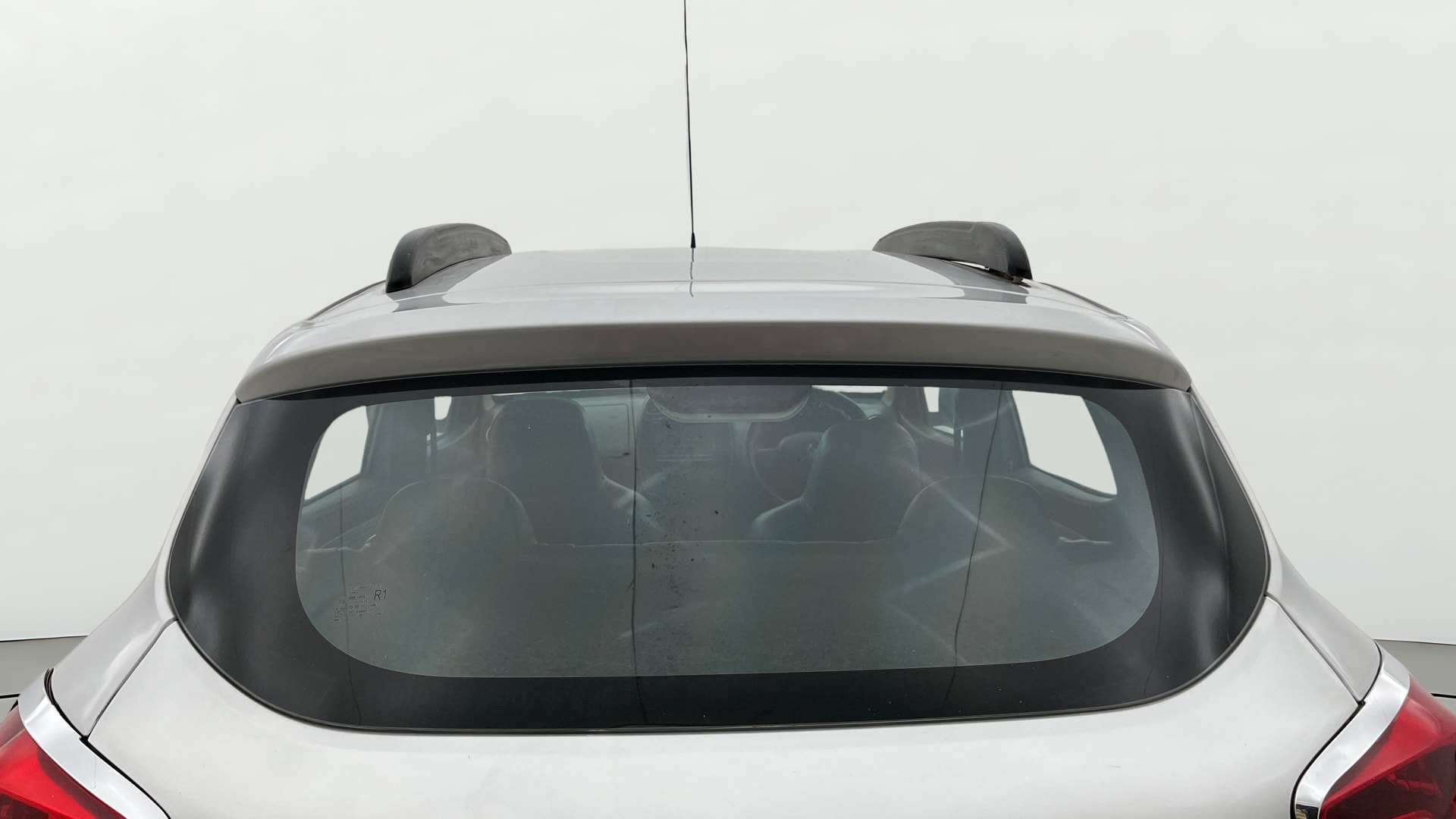 View 2018 Renault Kwid RXL 1.0 BS IV Image 4 Used 2018 Renault Kwid RXL 1.0 BS IV Image 4