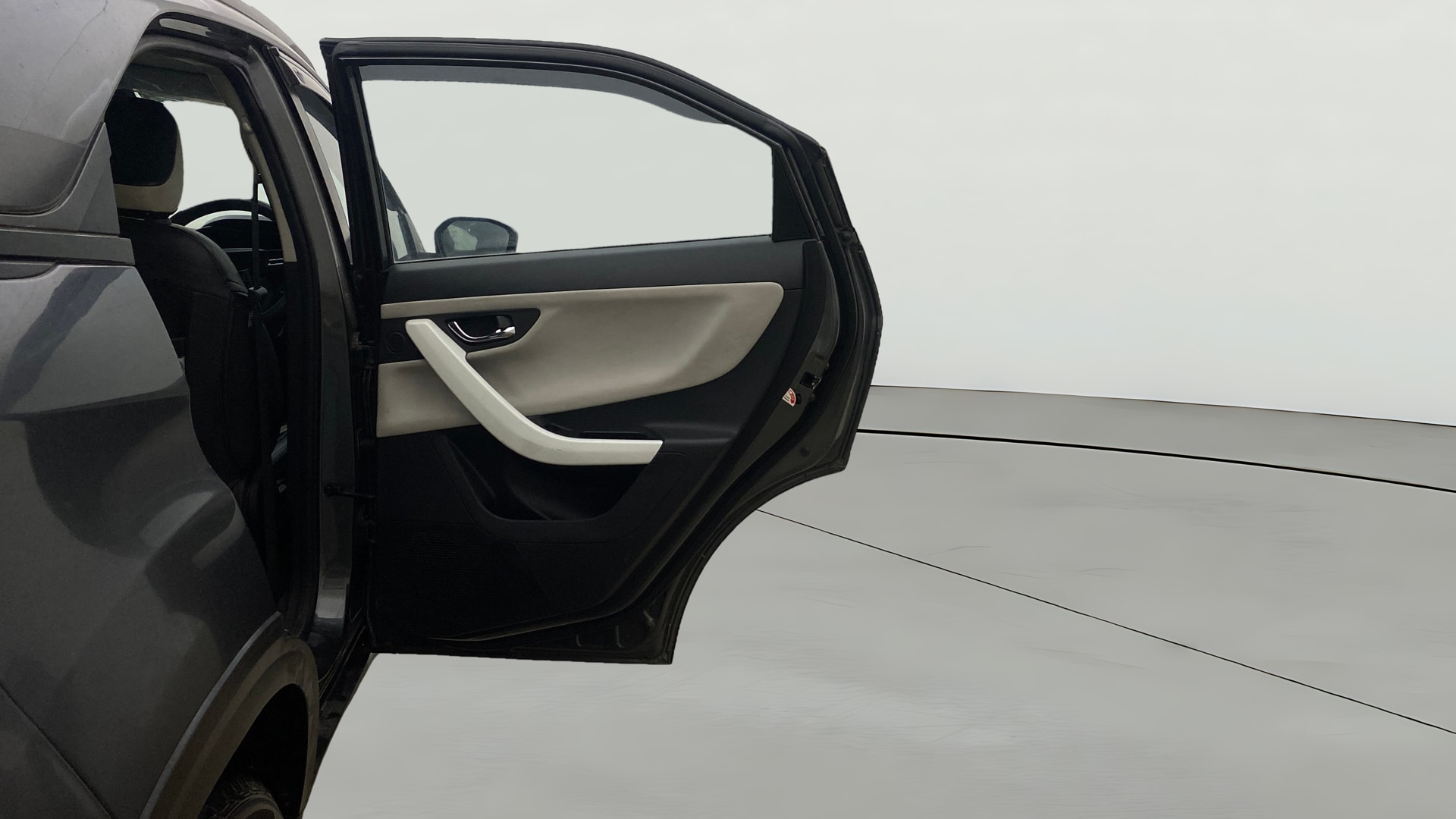 View 2024 Tata Nexon Revotron XE Image 7 Used 2024 Tata Nexon Revotron XE Image 7
