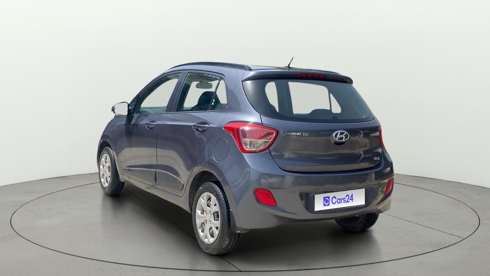 View 2016 Hyundai Grand i10 Sportz 1.2 Kappa Image 2 Used 2016 Hyundai Grand i10 Sportz 1.2 Kappa Image 2