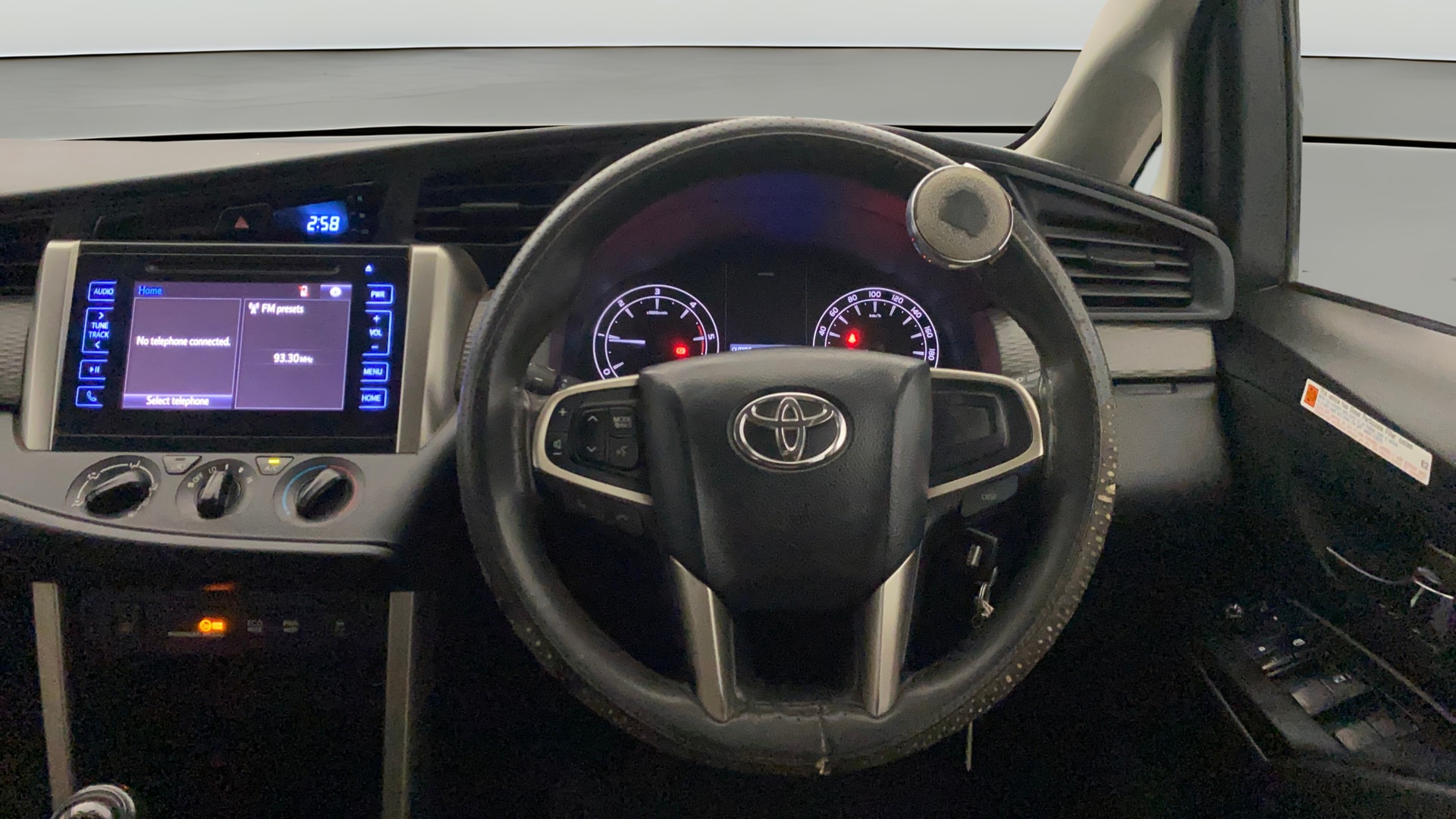 View 2020 Toyota Innova Crysta 2.8 ZX AT 7-Seater Image 14 Used 2020 Toyota Innova Crysta 2.8 ZX AT 7-Seater Image 14